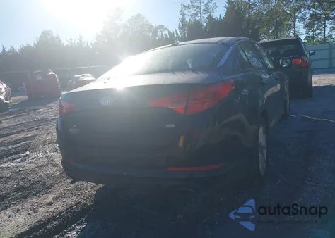 2011 Kia Optima Ex z USA, uszkodzony, nr VIN KNAGN4A72B5116953